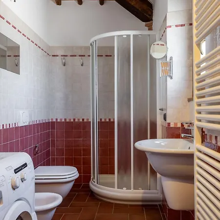 Casa vacanze Il Cipresso, Casa Martina, *